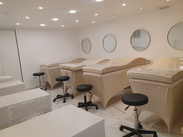 Avis clients Full Beauty Academy 53 Rue de l'Ourcq, 75019 Paris France  – AvisBizz