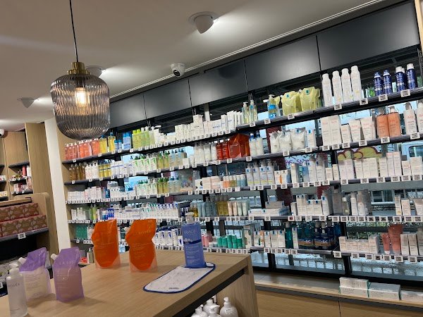 Avis clients Pharmacie du 26 - Well & Well 26 Rue de Meaux, 75019 Paris France  – AvisBizz