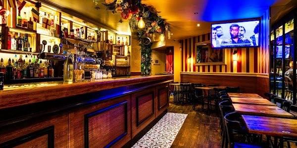 Avis clients Café des Dames 6 Place du Colonel Fabien, 75019 Paris France  – AvisBizz