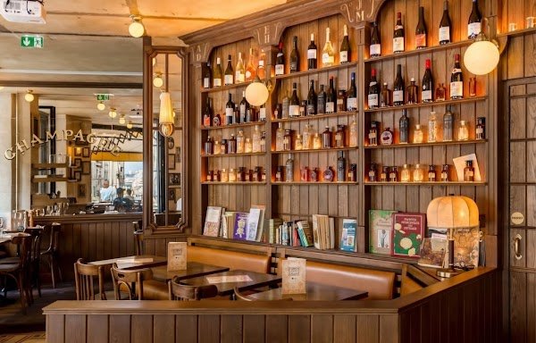 Avis clients Le Café de la Poste (lamarck caulaincourt) 76 Rue Damrémont, 75018 Paris France  – AvisBizz