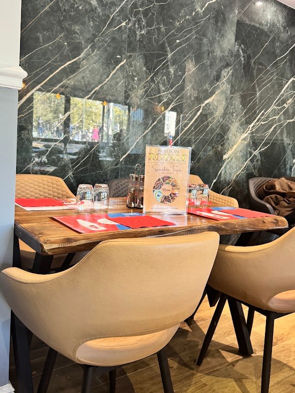 Avis clients Maison Royale – Kebab Artisanal au Feu de Bois, Pain & Frites Maison 82 Boulevard Ornano, 75018 Paris France  – AvisBizz