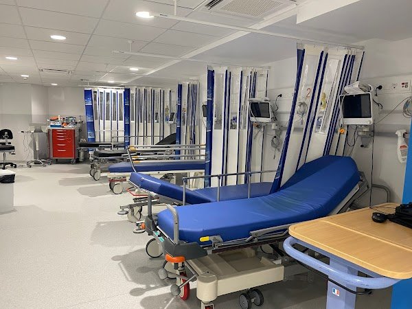 Avis clients Clinique Turin 5 Rue de Turin, 75008 Paris France  – AvisBizz