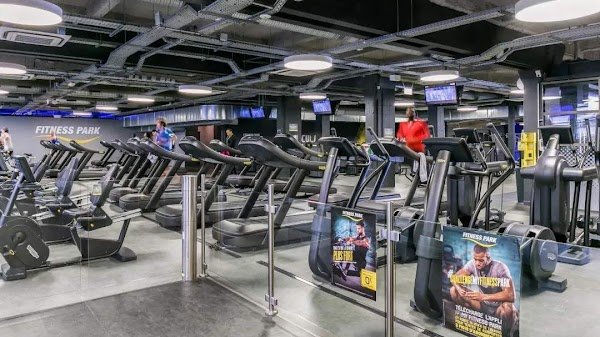 Avis clients Fitness Park Place De Clichy - Gym Paris 18 16 Rue Capron, 75018 Paris France  – AvisBizz